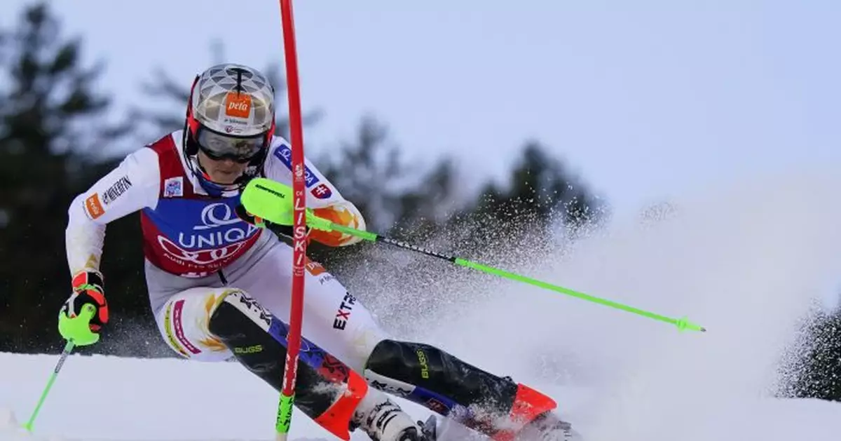 Shiffrin rival Vlhova leads World Cup slalom after 1st run