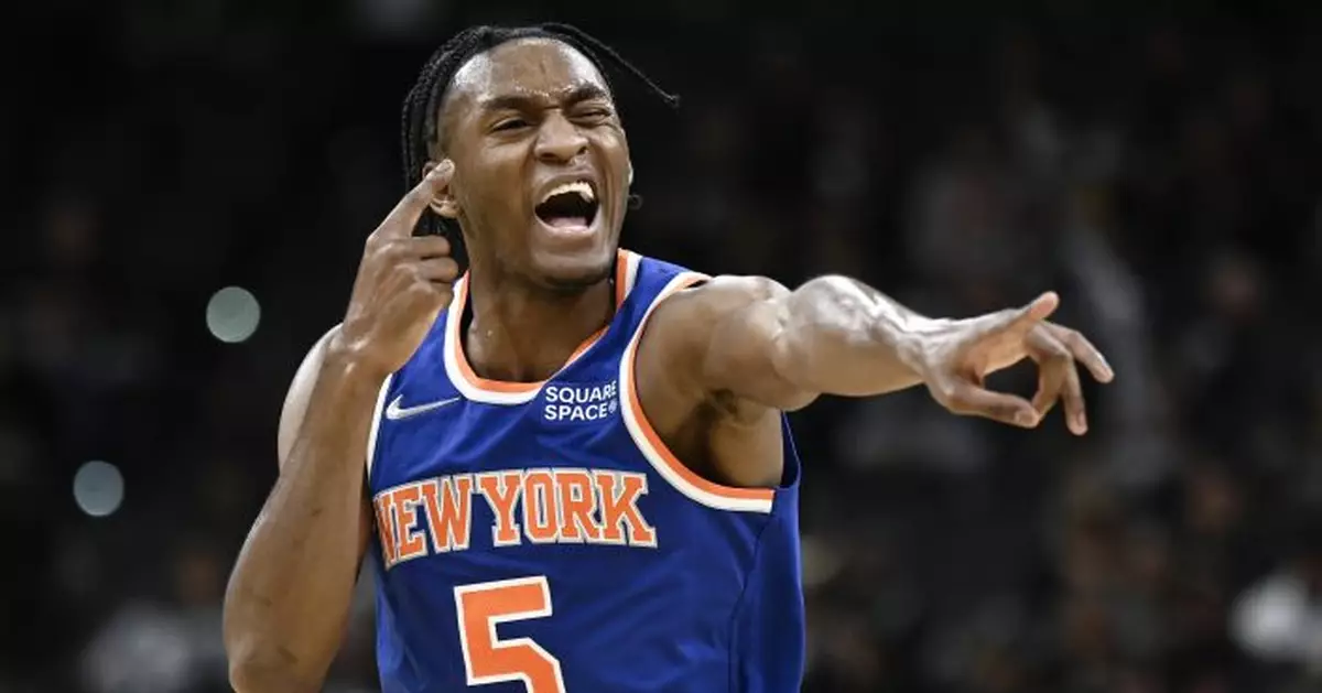 Barrett makes 7 3s, Knicks beat Spurs to snap 3-game skid