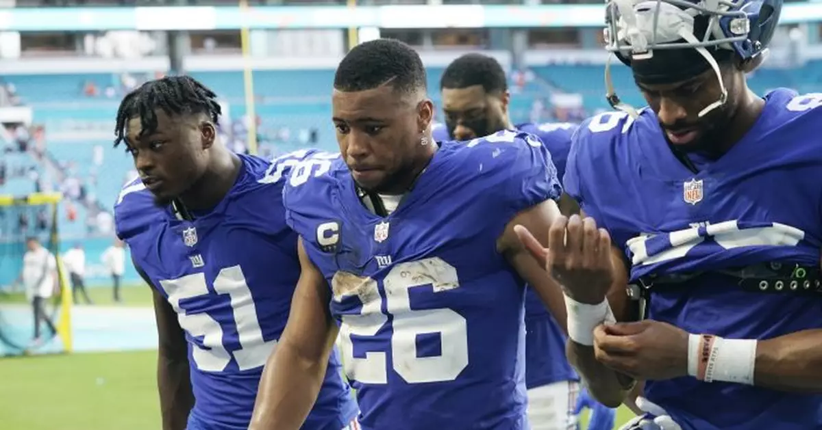 Giants close to 5th straight losing season after Miami loss