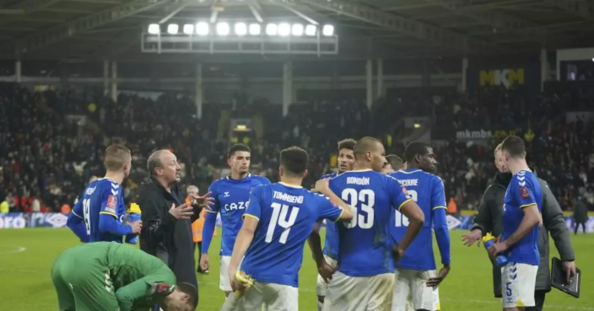 Everton owner makes $135M cash injection as team struggles
