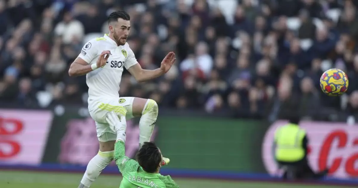 Harrison&#039;s hat trick gives Leeds 3-2 win at West Ham in EPL