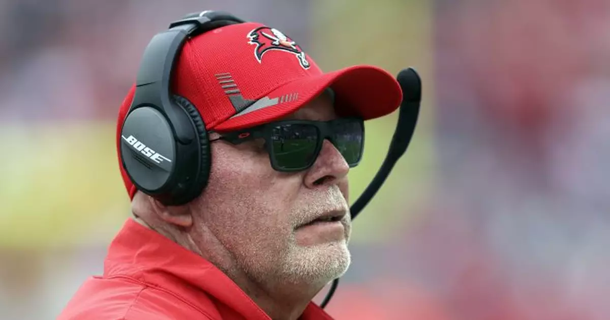 Arians to appeal $50,000 fine for slapping player&#039;s helmet