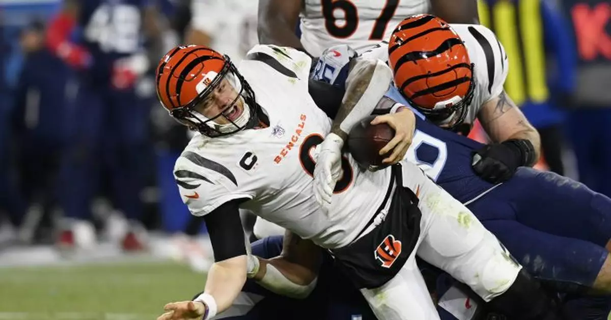 Burrow keeps going down, but Bengals keep moving on