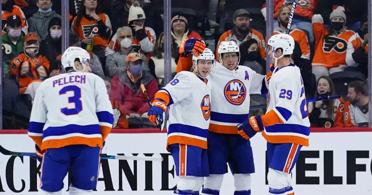 Islanders win 4-3 in shootout, hand Flyers 9th straight loss