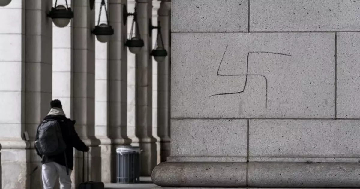 Swastikas spray painted on DC&#039;s Union Station