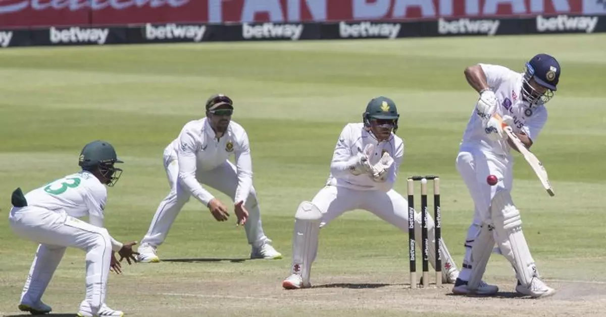 India stretches lead over South Africa to 143 in decider