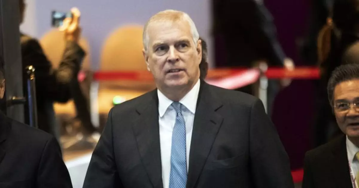 Prince Andrew gives up membership of prestigious golf club