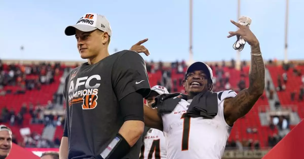 Burrow's game plan includes managing social media presence