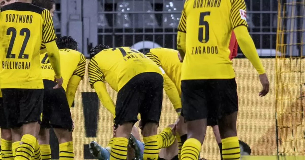 Gio Reyna injured again on 1st Dortmund start in 6 months