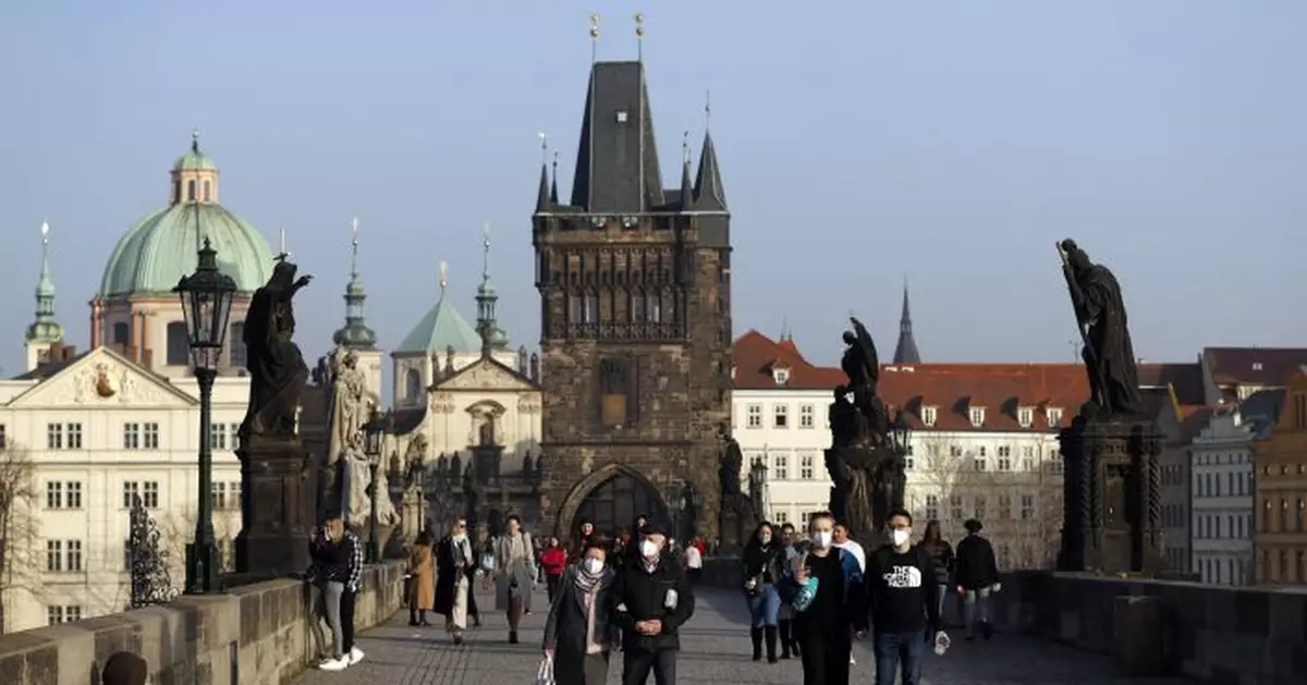 Czechs ditch COVID-19 pass rules, ease limits on crowds