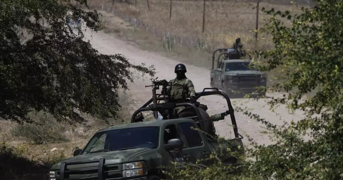 Mexican army sends anti-mine squads to cartel turf war zone
