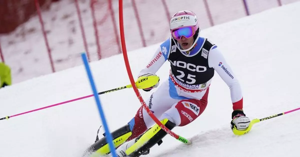 Swiss skier Nef leads men&#039;s World Cup slalom after 1st run