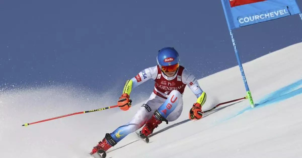 Shiffrin leads World Cup giant slalom, sets up title win