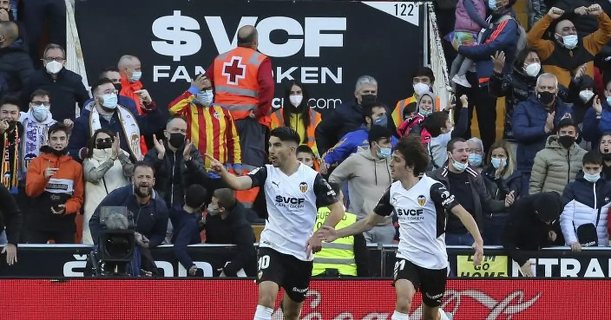 Valencia waits on Gayà for Copa semifinal against Athletic
