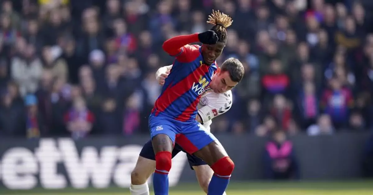 Palace beats Everton 4-0, joins Chelsea in FA Cup semifinals