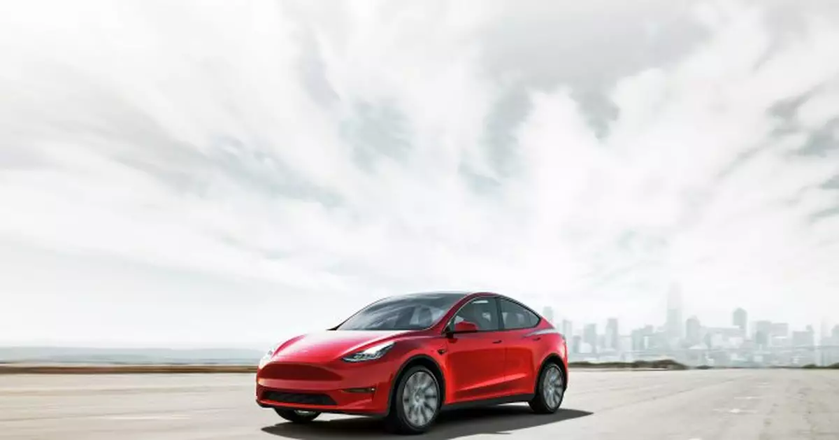 Edmunds picks 5 SUVs to help you save at the pump