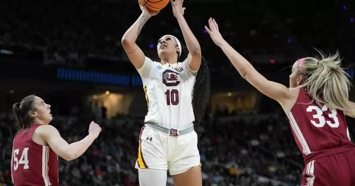 Cardoso, Johnson help South Carolina remain perfect with 79-75 win over spirited Indiana in Sweet 16