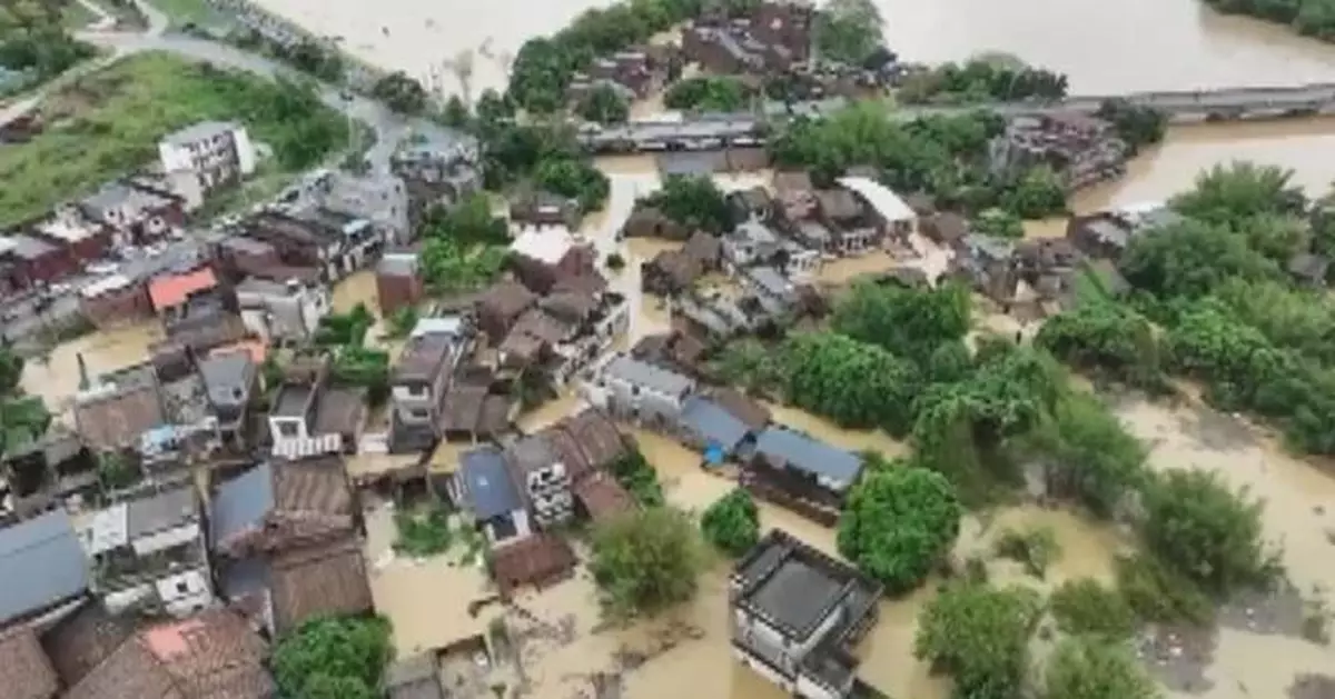 Guangdong city evacuates 45,000 people amid heavy rain