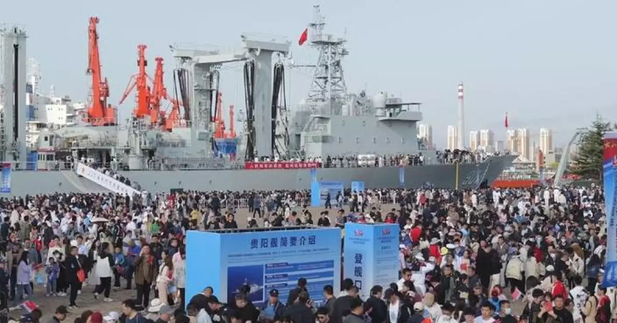 Chinese Navy holds open-day event at coastal ports to mark founding anniversary