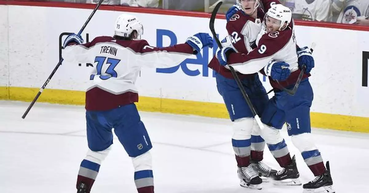 Avalanche score 4 in 2nd period, beat Jets 5-2 and even first-round playoff series at 1-1