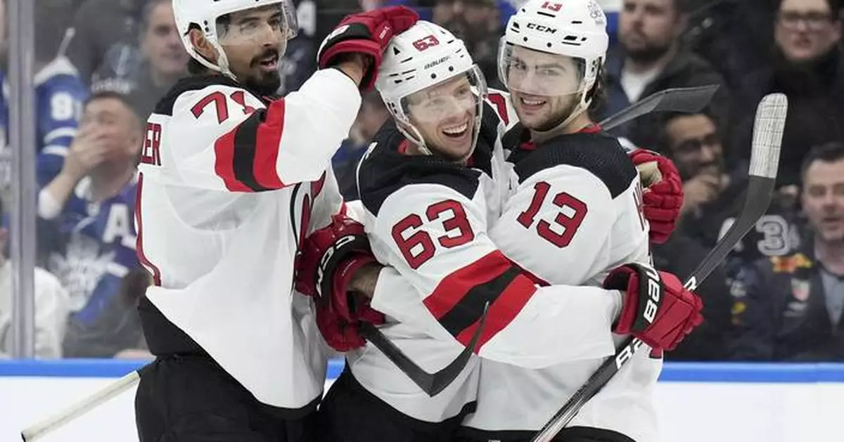 Auston Matthews scores 67th and 68th goals of season in Maple Leafs' 6-5 loss to Devils