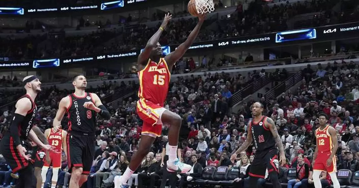 Vit Krejci sets career highs with 18 points, 6 3s as Hawks beat Bulls 113-101