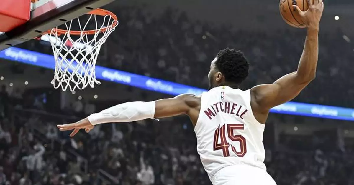 Donovan Mitchell scores 30, Cavaliers open playoffs with tough-minded 97-83 win in Game 1 over Magic