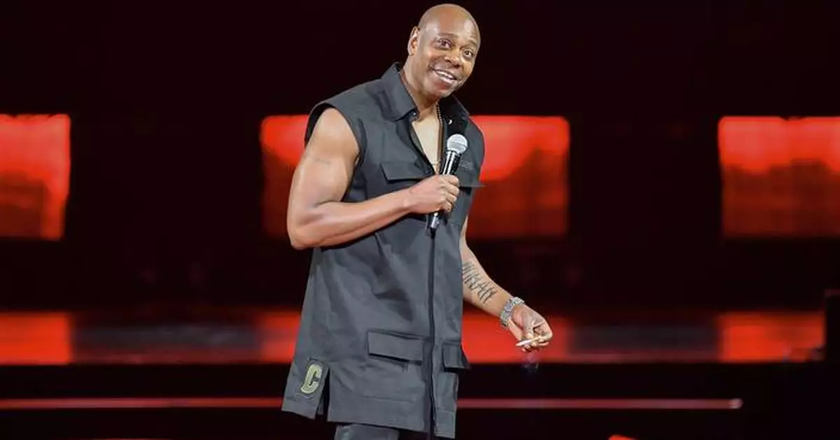 Dave Chappelle says there's a 'genocide' in the Gaza Strip as Israel-Hamas war rages on there