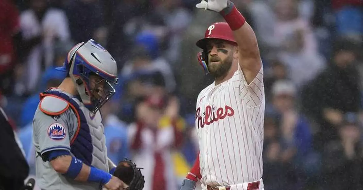 Harper homers in return, Suárez improves to MLB-best 8-0 as streaking Phillies beat Mets 10-5