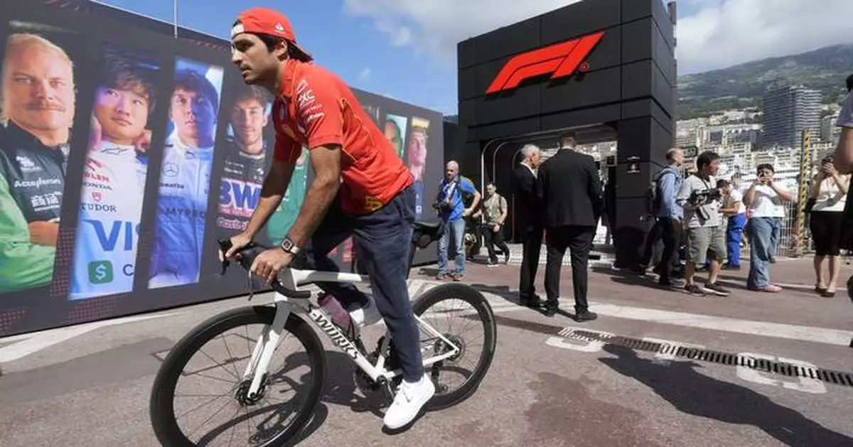 Sainz Jr. takes time over F1 future as Ferrari teammate Leclerc chases elusive Monaco podium