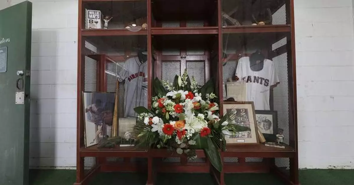 Celebrations honor Willie Mays and Negro League players ahead of MLB game at Rickwood Field