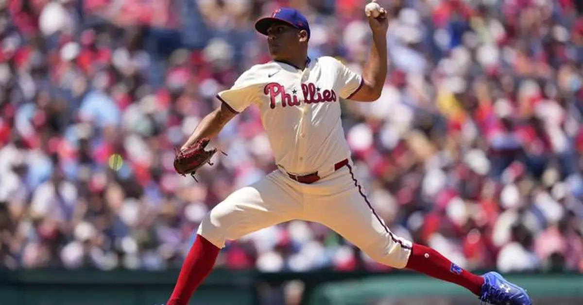 Phillies star pitcher Ranger Suárez overjoyed with overdue family reunion in America
