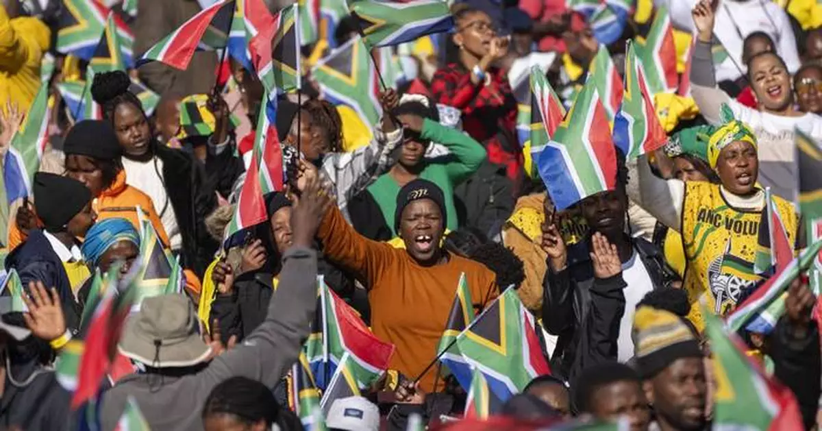 South Africa's new government brings Black and white together. It's also reviving racial tensions