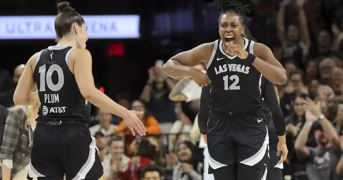All-Star Chelsea Gray returns to Aces, Jackie Young scores 32 to help stop Storm 94-83