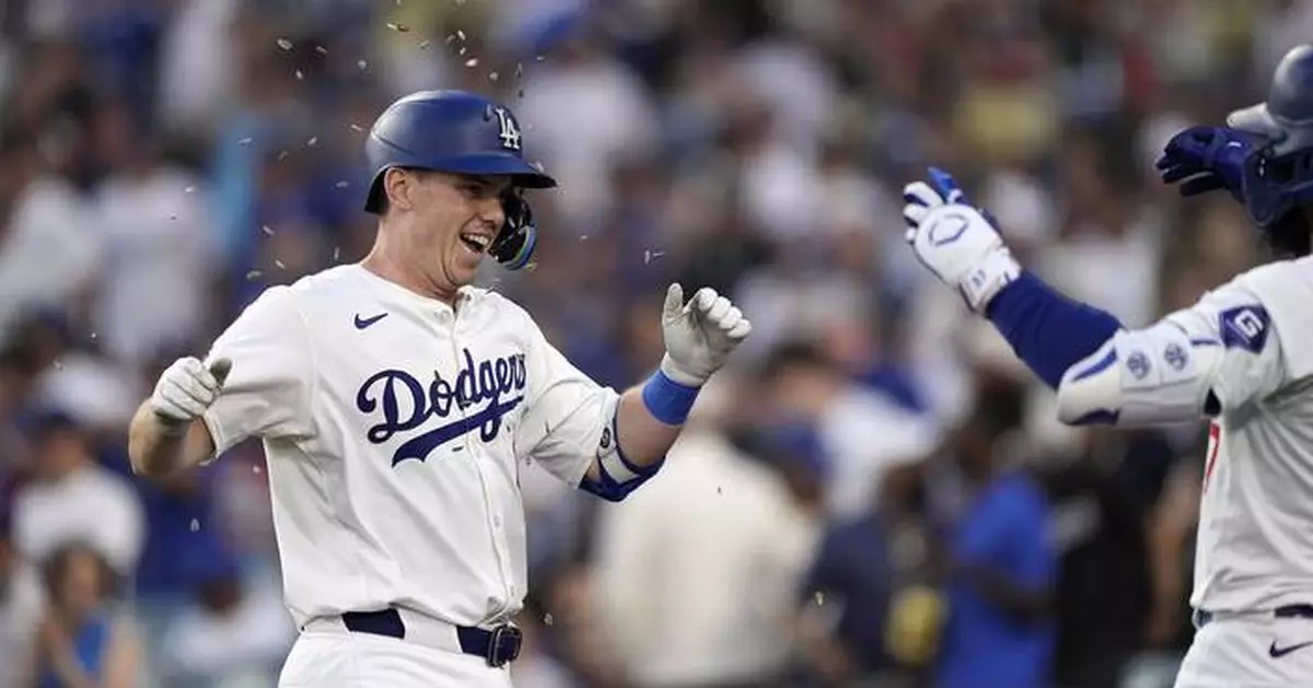 Will Smith slams 3 homers against Brewers to become 4th Dodgers catcher to do so in 1 game