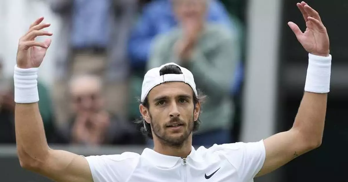 Taylor Fritz beats Alexander Zverev at Wimbledon. Novak Djokovic gets into it with the crowd