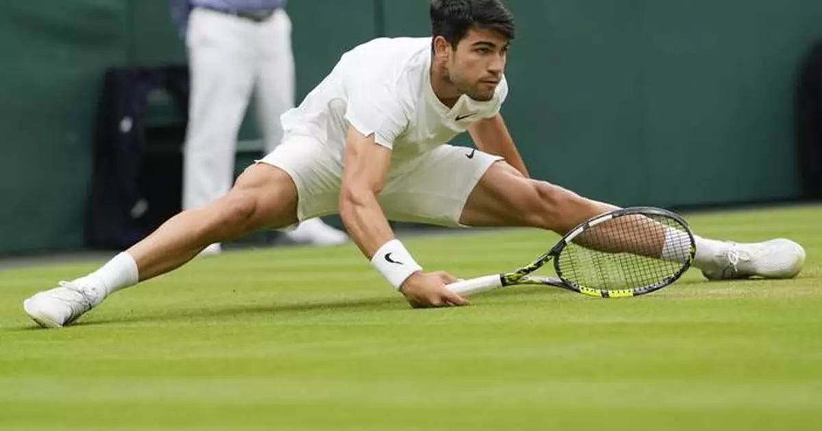 Carlos Alcaraz faces Daniil Medvedev, and Novak Djokovic plays Lorenzo Musetti in Wimbledon's semis