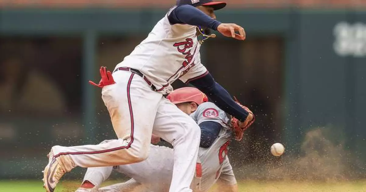 Braves 2B Ozzie Albies expected to miss about 8 weeks with broken wrist