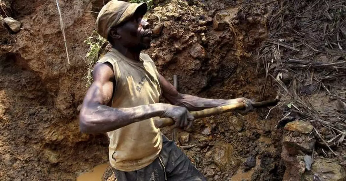 Governor of eastern Congo's gold-rich province bans mining activities to 'restore order'