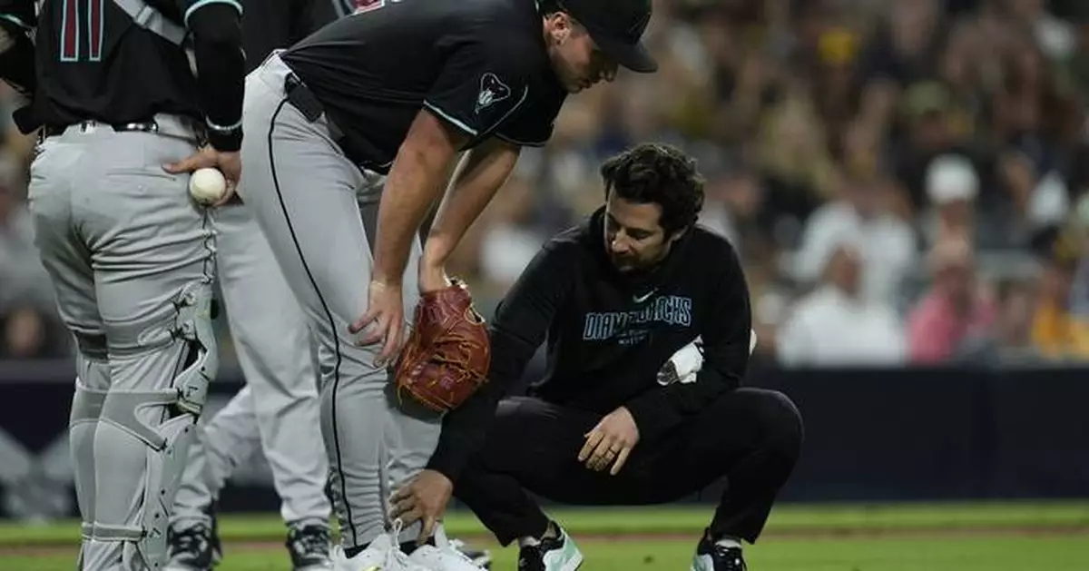 Christian Walker's 2-run single in the 10th gives the Diamondbacks a 7-5 win against the Padres