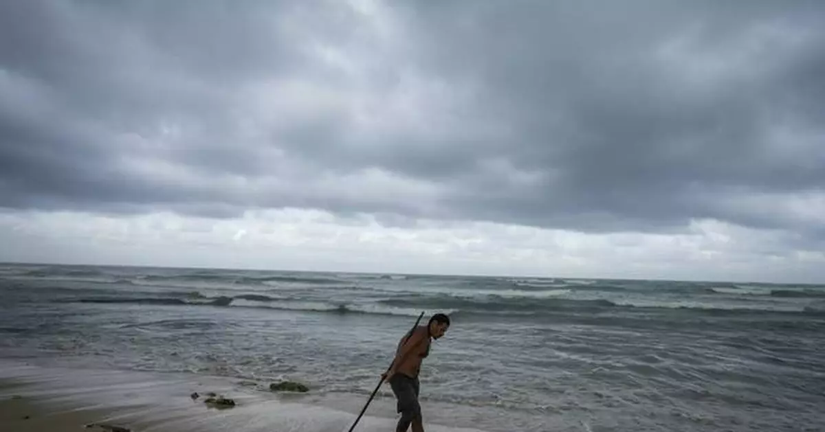 Beryl set to strengthen on approach to Texas due to hot ocean temperatures