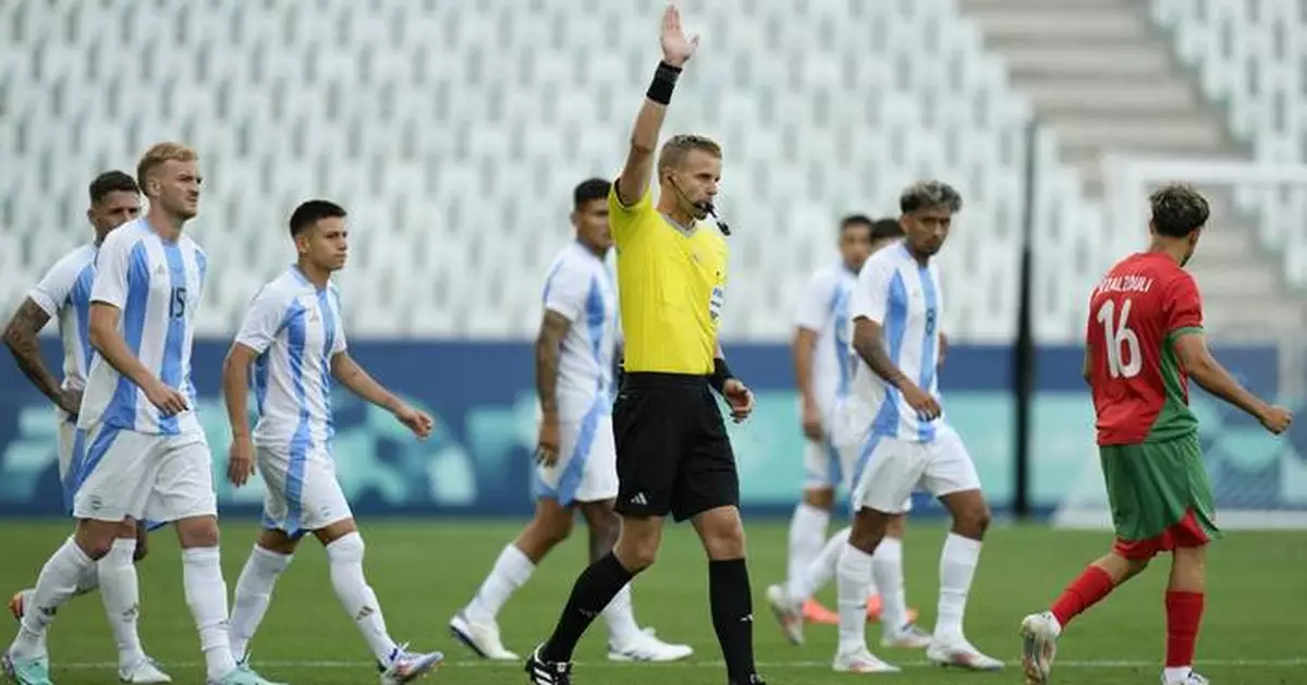 Argentina soccer says its Olympic training base was robbed before chaotic game vs Morocco