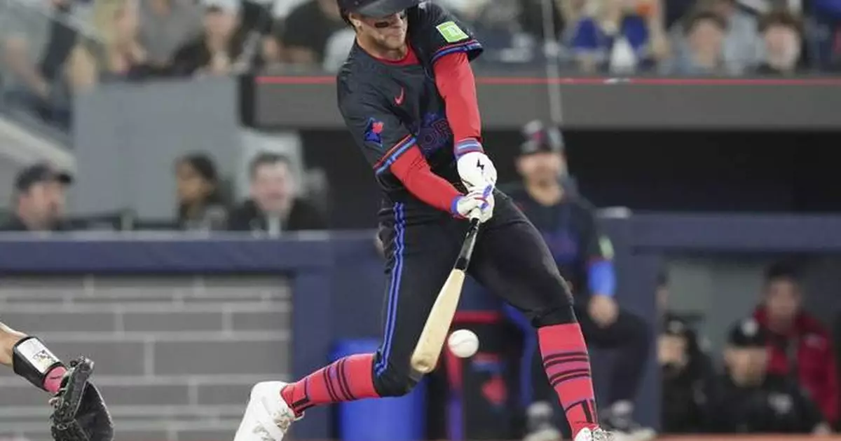 Joey Loperfido, Addison Barger hit back-to-back homers in 9th as Blue Jays rally to beat Angels 5-4