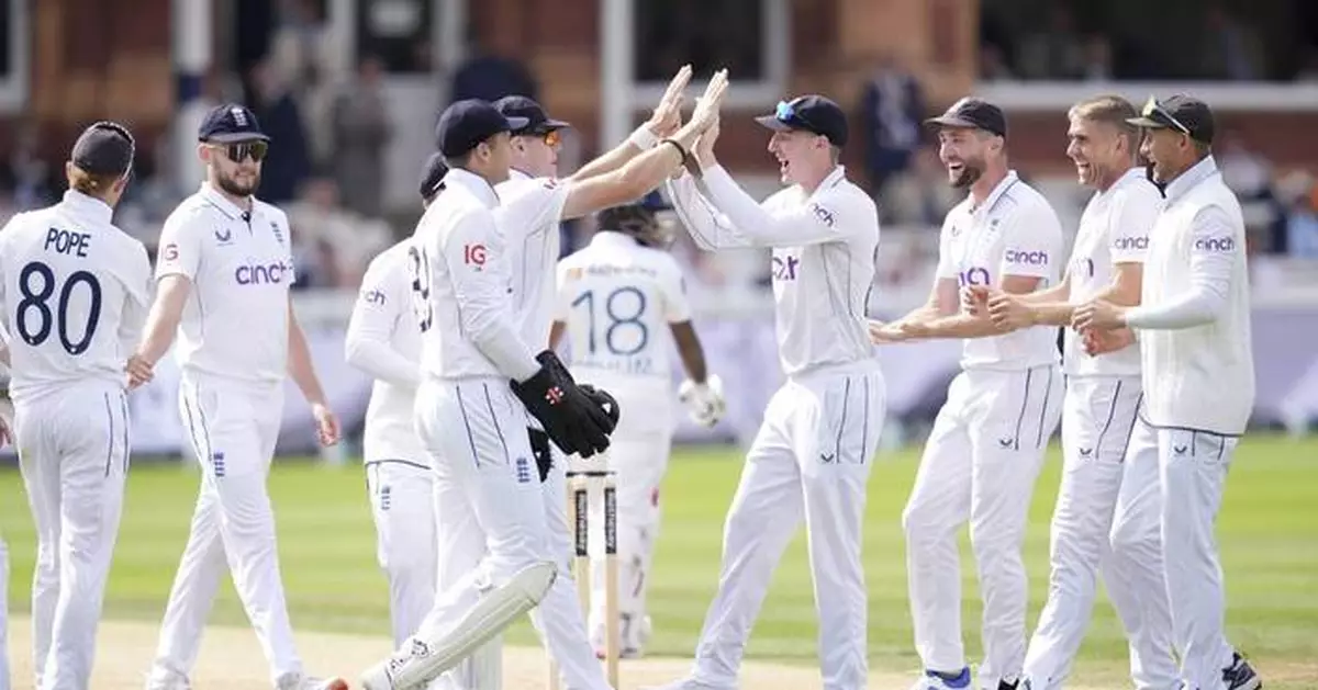 England on track to win series against Sri Lanka by dominating second test after Atkinson century