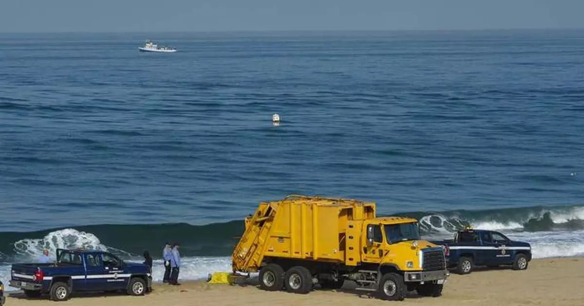 Officials clear homeless encampment at California state beach