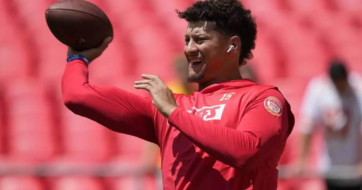 Chiefs' Patrick Mahomes gives $5 million to Texas Tech for stadium, football center projects