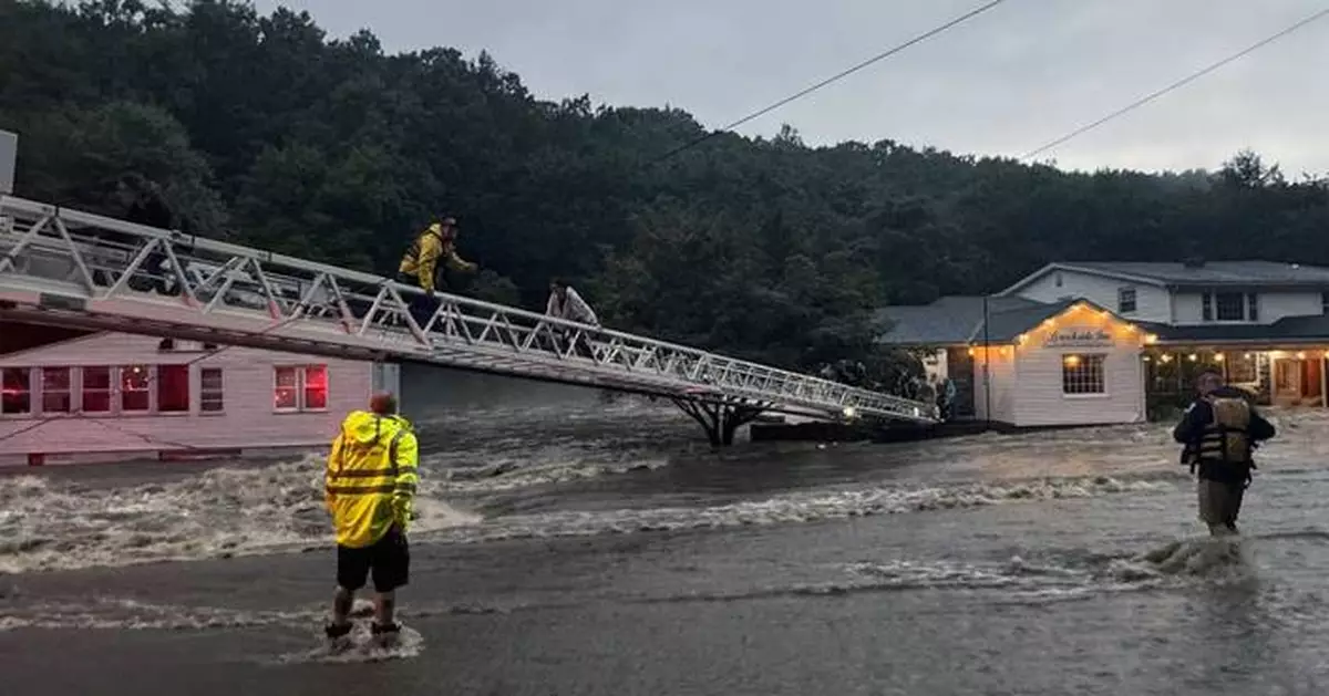 Floods from 'training thunderstorms' lead to dramatic rescues and 2 deaths in Connecticut