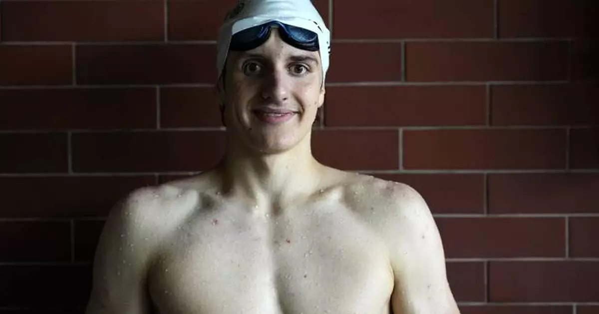 'Trust your tappers': Blind teenage swimmer David Kratochvíl is Czech medal hopeful at Paralympics
