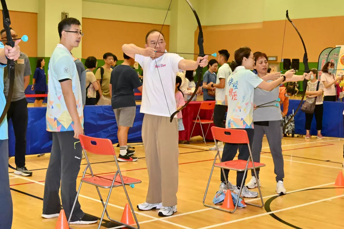 CE takes part in Sport For All Day 2024 to encourage public to exercise (with photos/video) Source: HKSAR Government Press Releases