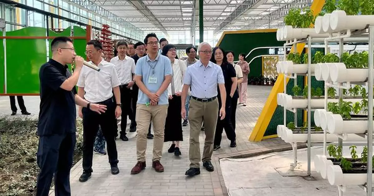 Legislative Council Delegation Explores Smart Farming and Aquaculture Innovations in Yangzhou and Nanjing.